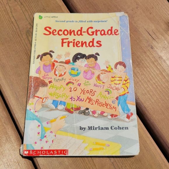 Little Apple Vintage Scholastic Books Bundle of 3 - Picture 7 of 16